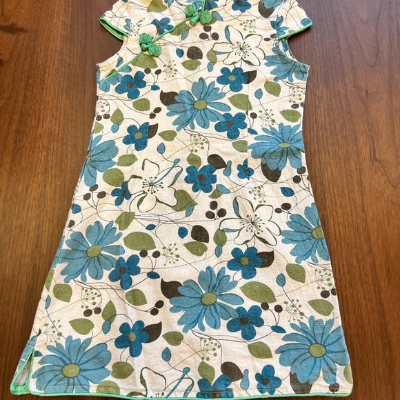 Girl's Cheongsam/Qipao Dress - Size 6-8 - Picture 2 of 10